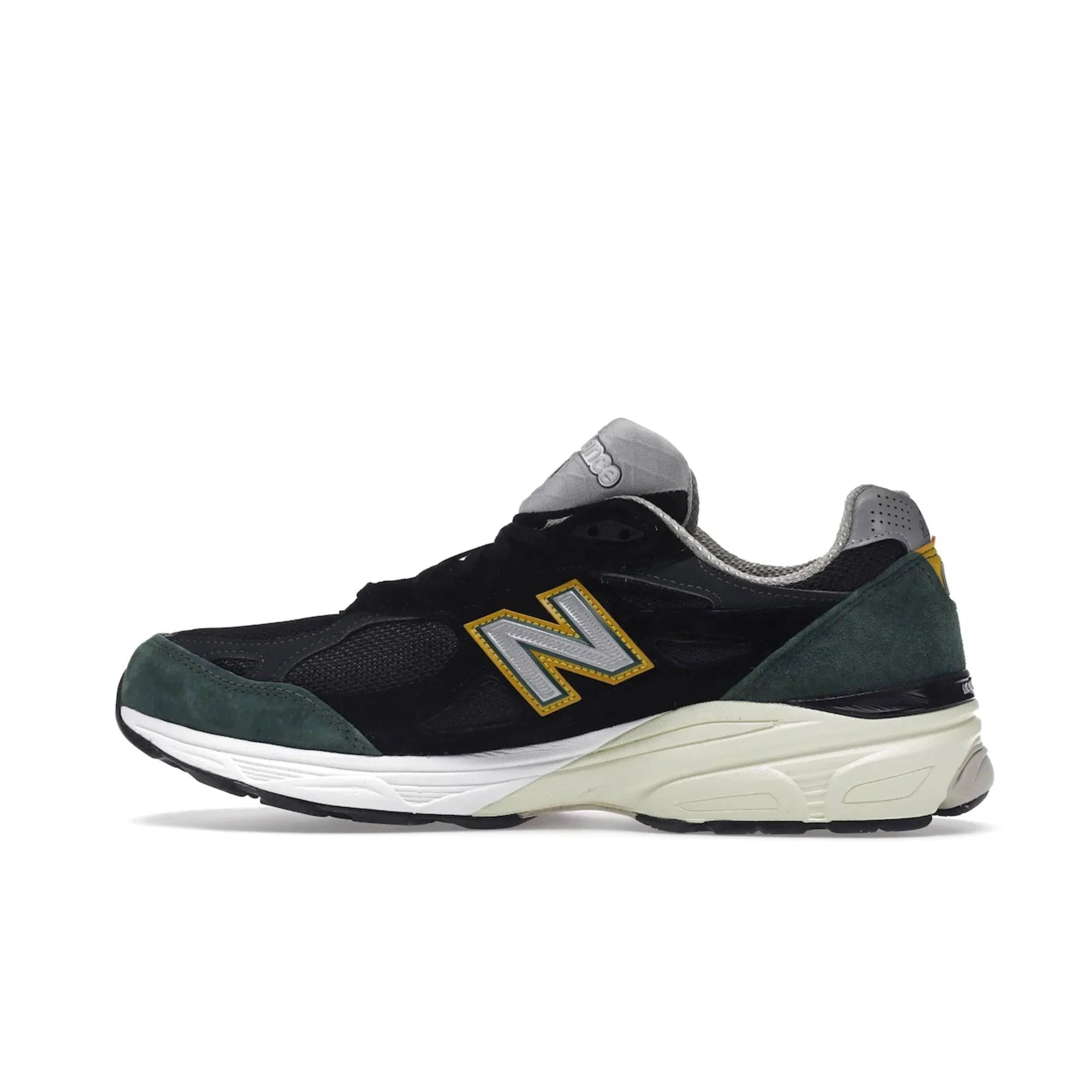 New Balance 990v3 MiUSA Black Green Yellow | ABco